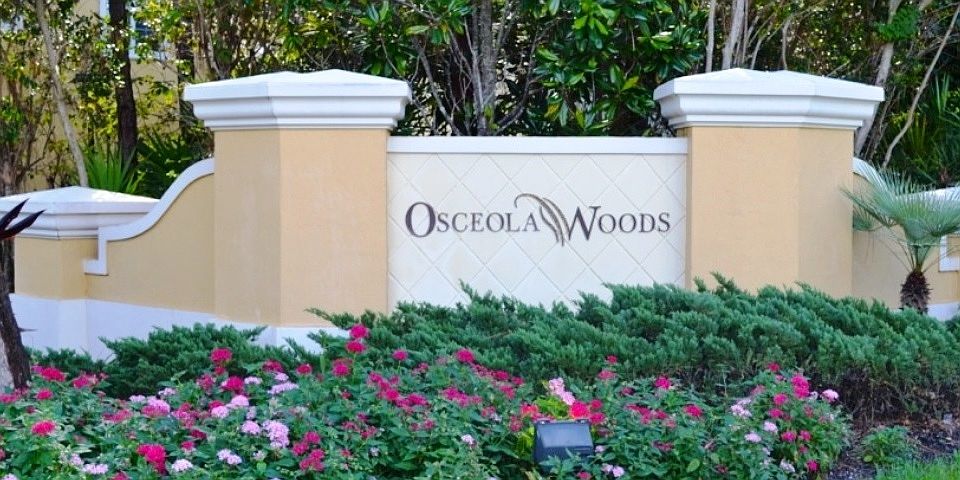 Osceola Woods Entrance Post