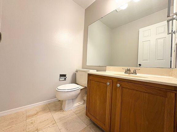 5th image of 3314 Clubside Dr