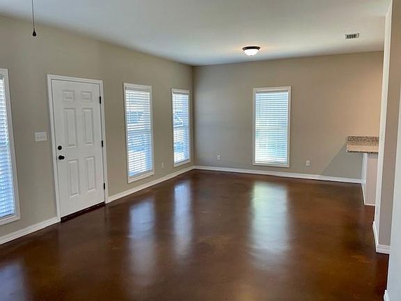 4th image of 33192 Stables Dr #B