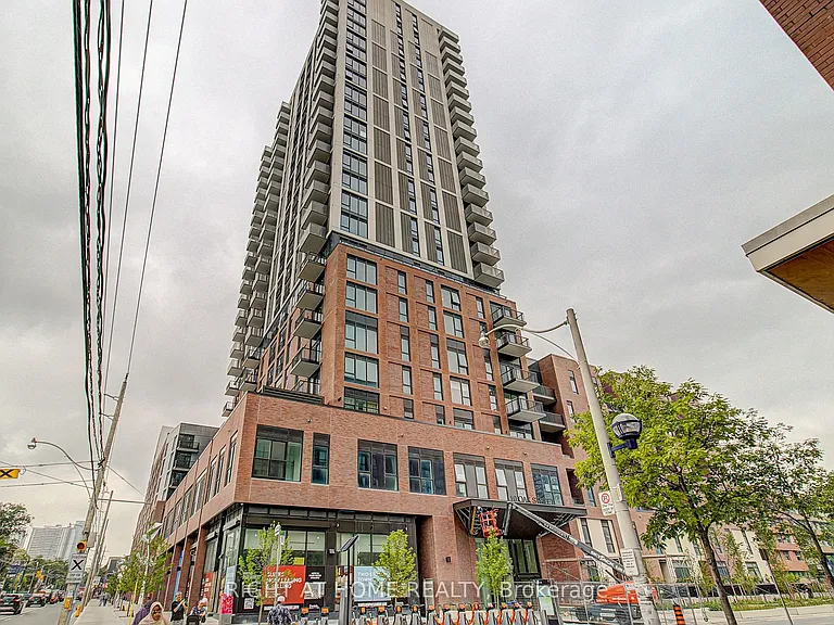10 Oak St #907 — Photo 28