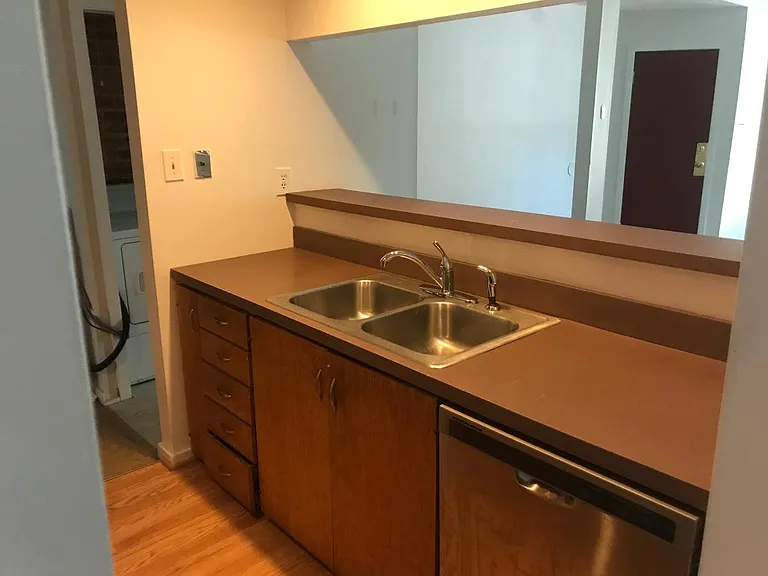 8 S Harrison St #1 — Photo 8