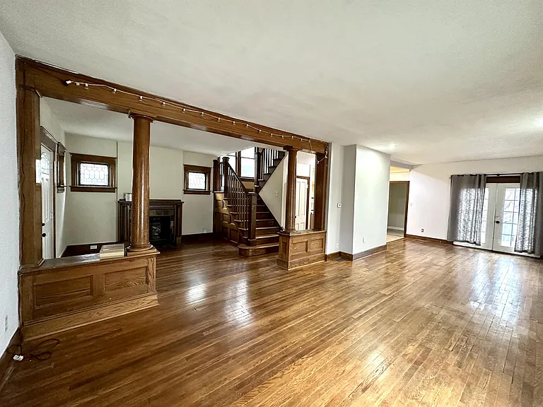 4241 Genessee St — Photo 3