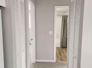 21 Greenwood Dr APT 4, Leominster, MA 01453