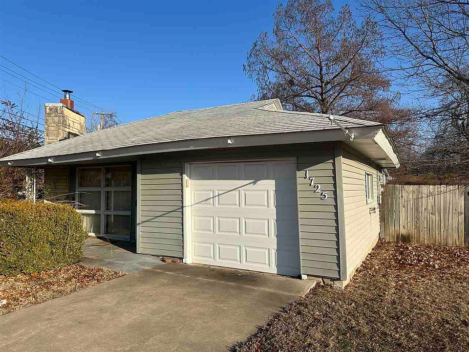 2nd image of 1725 Little Ln