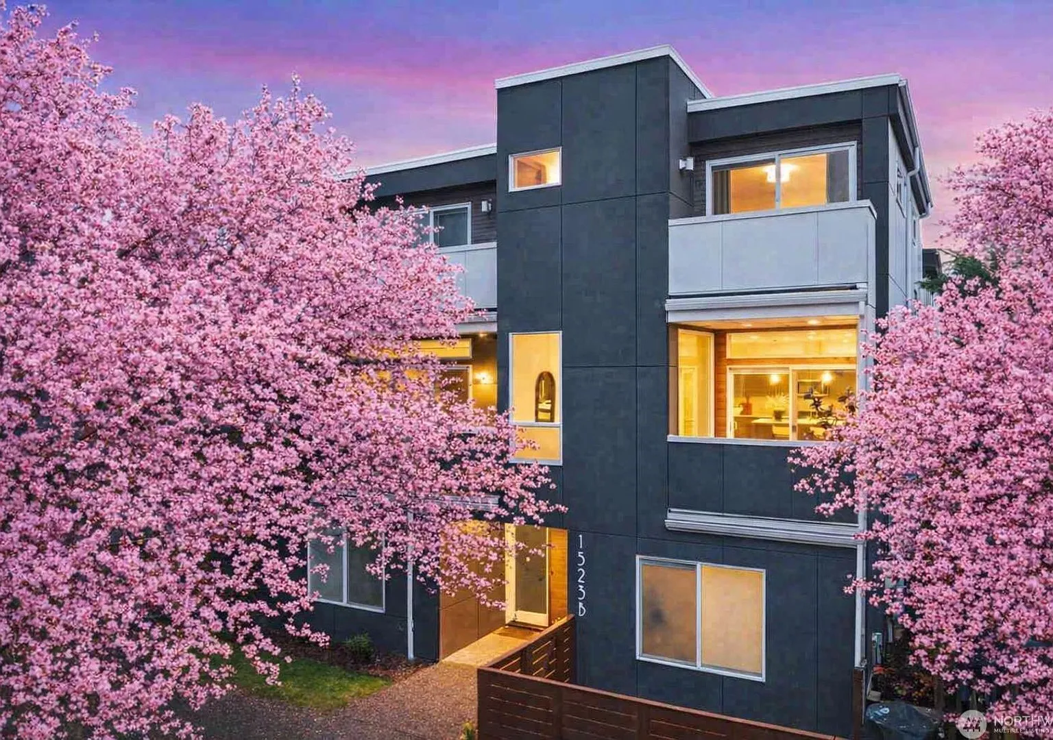 Luxury Ballard Townhouse for Rent | Designer Living in Seattle's Most Walkable Neighborhood — Photo 1