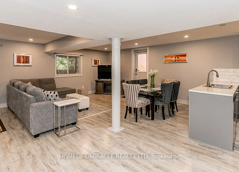 60 Edwards Dr #BASEMENT