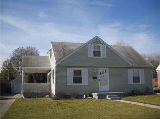 233 N Fostoria Ave, Springfield, OH 45503