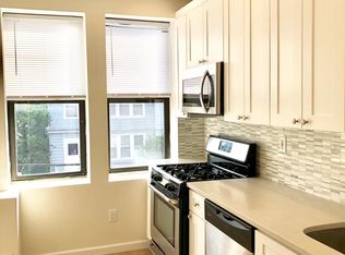799 Avenue A APT 2B, Bayonne, NJ 07002
