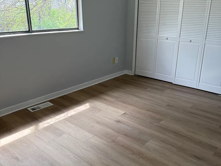 98 Lancelot Ln — Photo 25