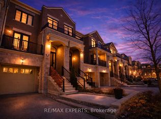 10 Augustus Ter, Toronto, ON M8Z 0E4