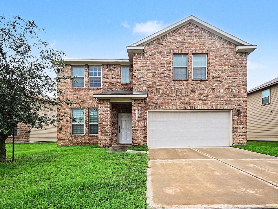 1st image of 13211 Barrington Oaks Cir