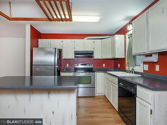3rd image of 2651 Yakutat Dr