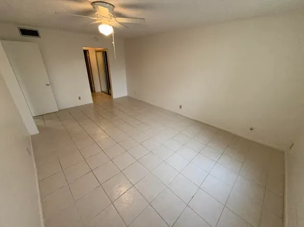 733 SE 1st Way, Deerfield Beach, FL