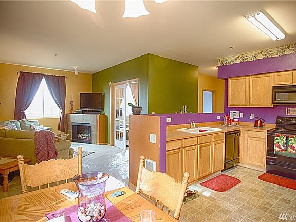 4th image of 10003 186th St E Unit 123