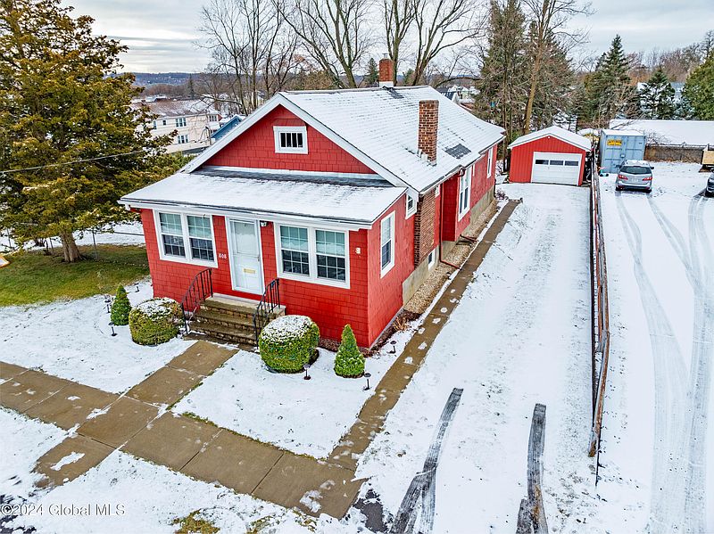 3rd image of 808 7th Street