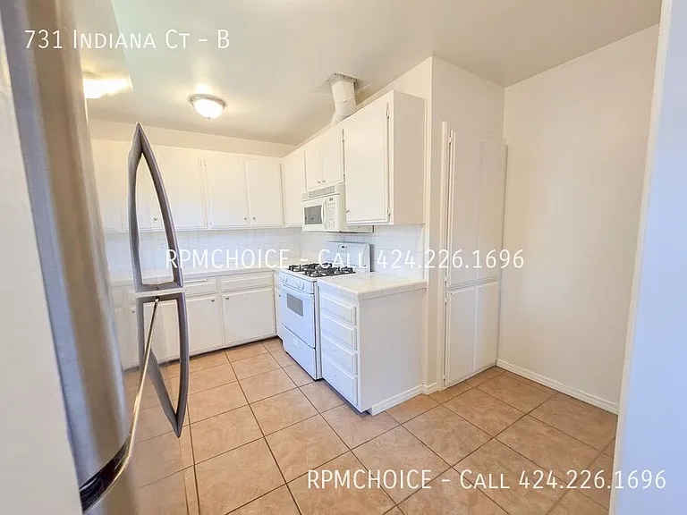 731 Indiana Ct #B — Photo 8