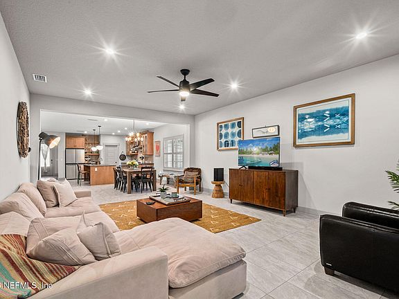 4th image of 3737 EAGLE ROCK Road