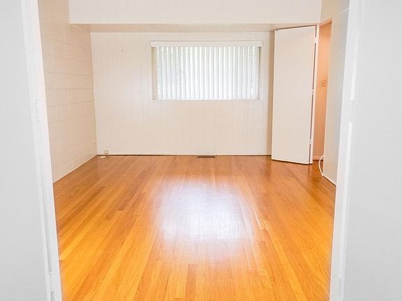 Bedroom 1 with ensuite and walk in closet