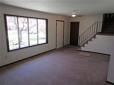 3rd image of 844 Idlewood Ave
