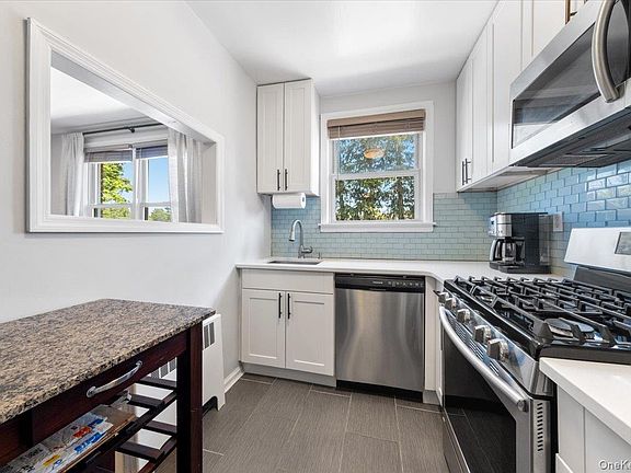 2nd image of 101 N Broadway #1A3