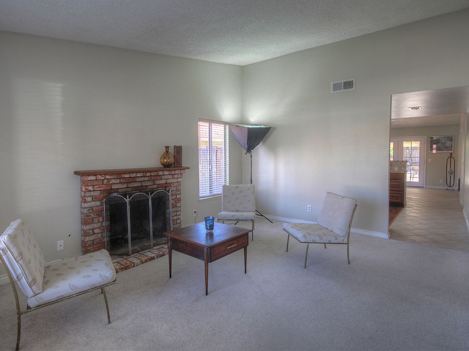 2nd image of 219 Broadway St