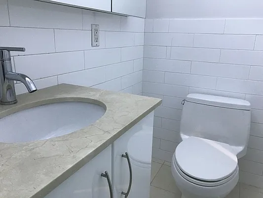 Rented by Universal Realty Group | media 23