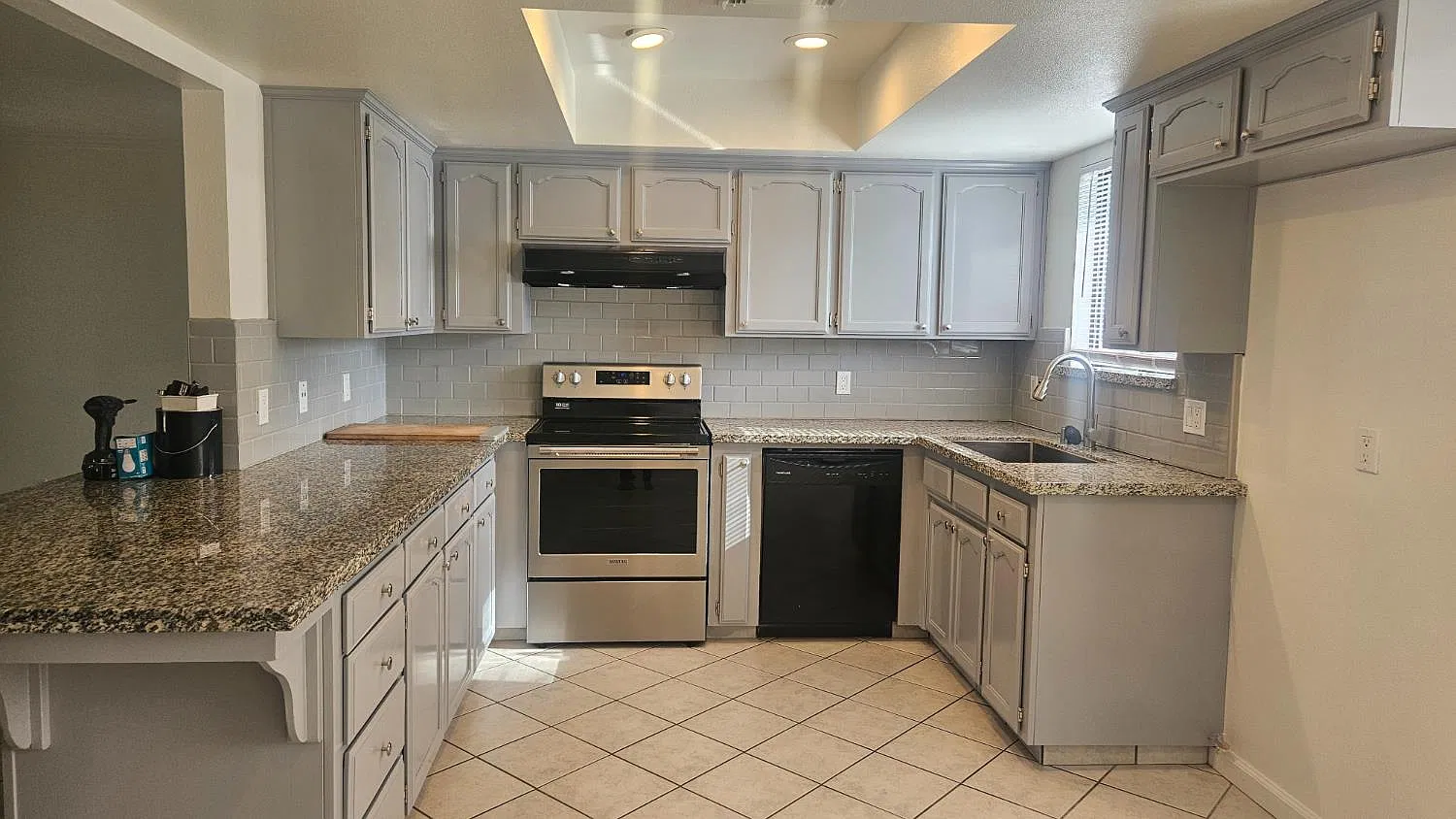 3 bed, 1455 sqft, $2,350 — Photo 2