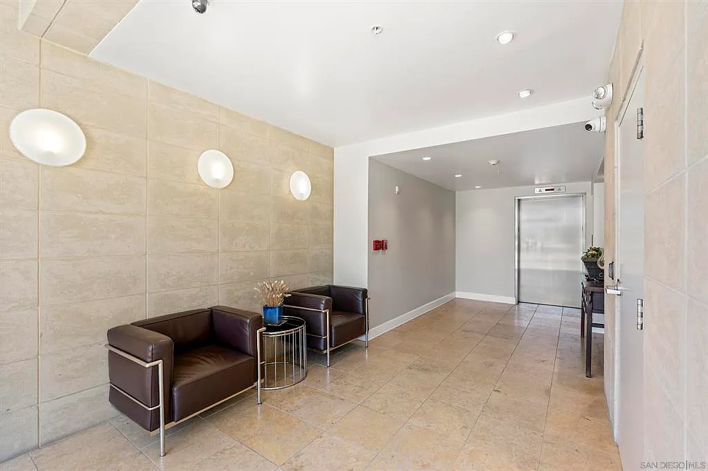 3 bed, 2500 sqft, $6,500 — Photo 4