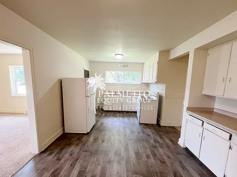 405 Richardson Ave #A — Photo 8