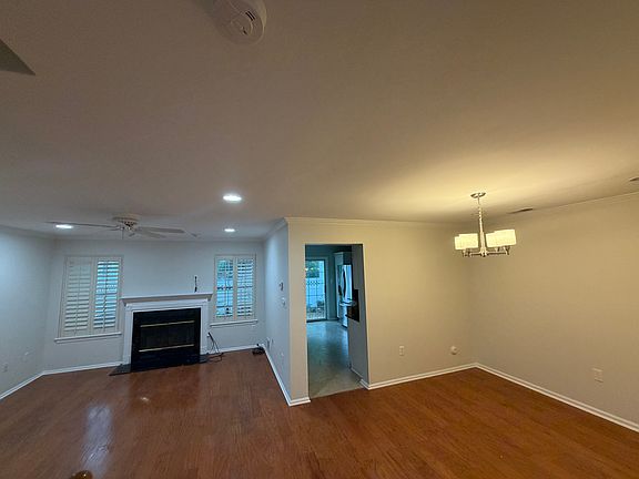 5th image of 16 Prescott Ct