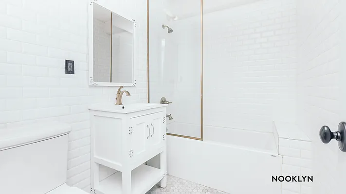 Rented by Nooklyn NYC LLC | media 4