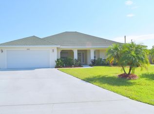 1001 SW Facet Ave, Port Saint Lucie, FL 34953