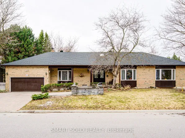 48 Montgomery Ct, Markham, ON L3R 0C2