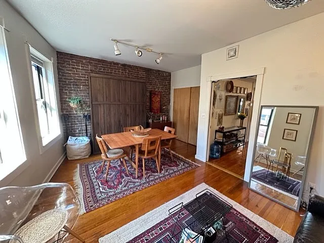 13 Charter St #4F — Photo 4