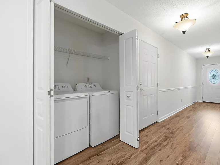 Furnished W/Dryer