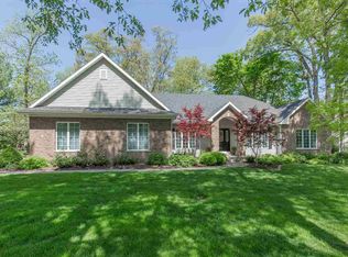 4 Red Oak Dr, Coal Valley, IL