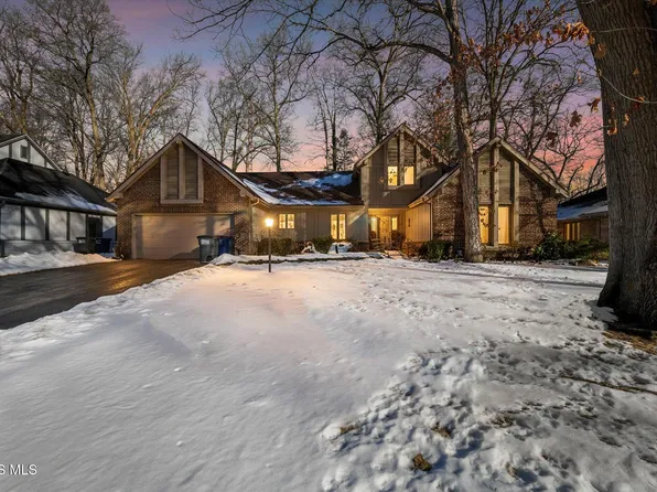 4456 Woodbriar Dr, Toledo, OH 43623