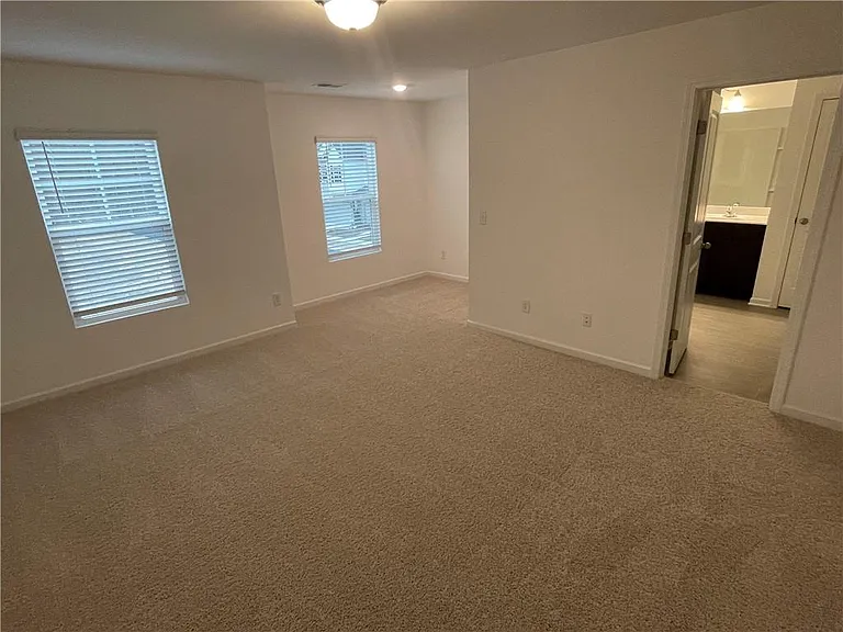 1003 Ramon Dr — Photo 8