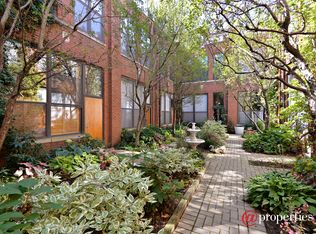 2222 N Racine Ave APT 11, Chicago, IL 60614