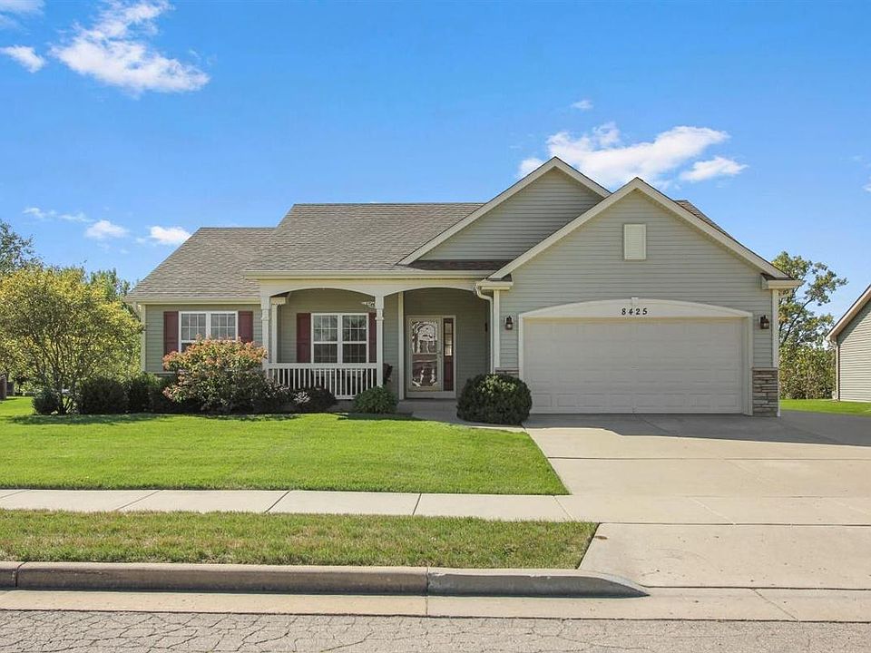 1st image of 8425 Majestic Hills Dr