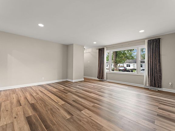 5th image of 5043 Adams St