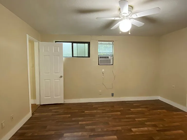 403 Pedernales St — Photo 11
