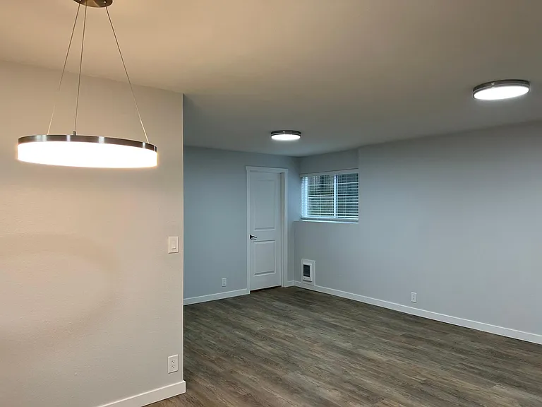 19215 15th Ave NE #3 — Photo 8