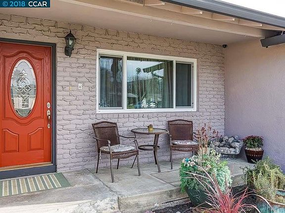 3rd image of 7512 Bonniewood Ln