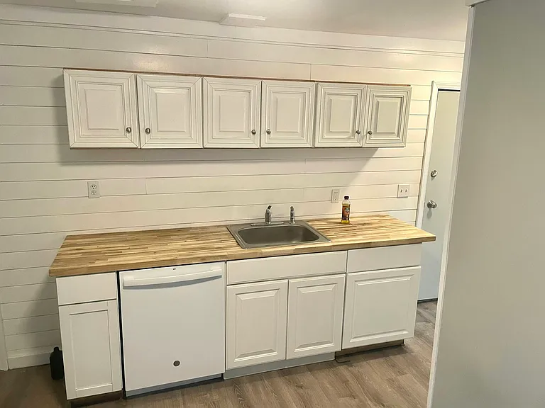 106 Webster St #2 — Photo 1