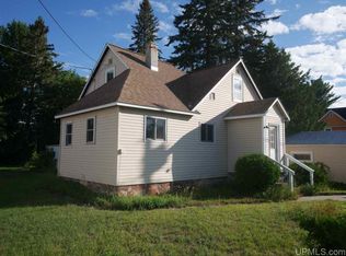 23358 Granite Ave, Dollar Bay, MI 49922