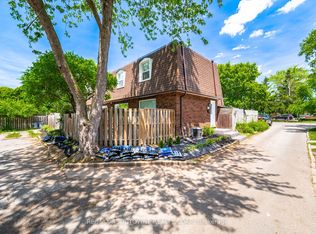 674 Francis Rd, Burlington, ON L7T 3X7