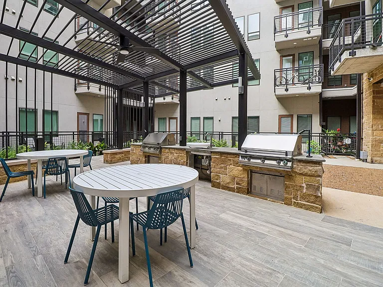 Surfside at Sapphire Bay — Photo 27