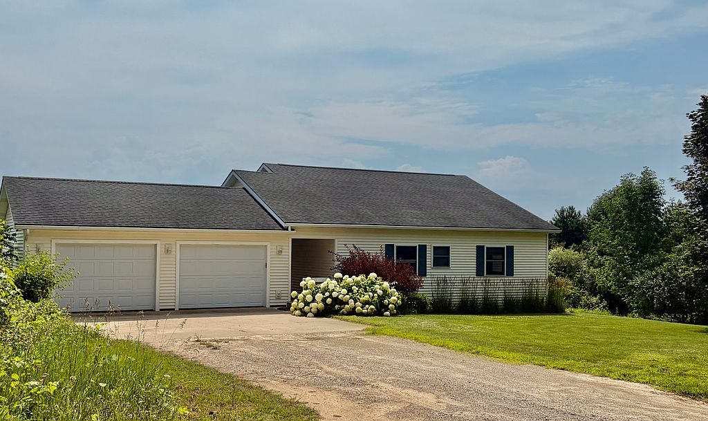 12621 Jones Rd - Property Image