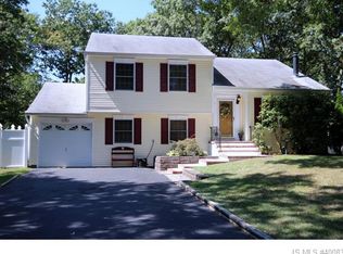 13 1st St, Barnegat, NJ 08005